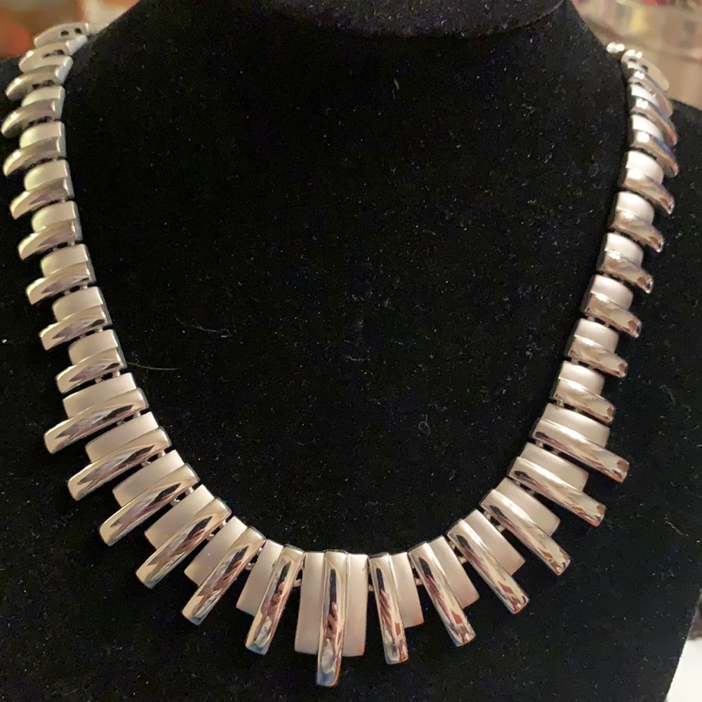 Vtg. silver modernist fan statement necklace